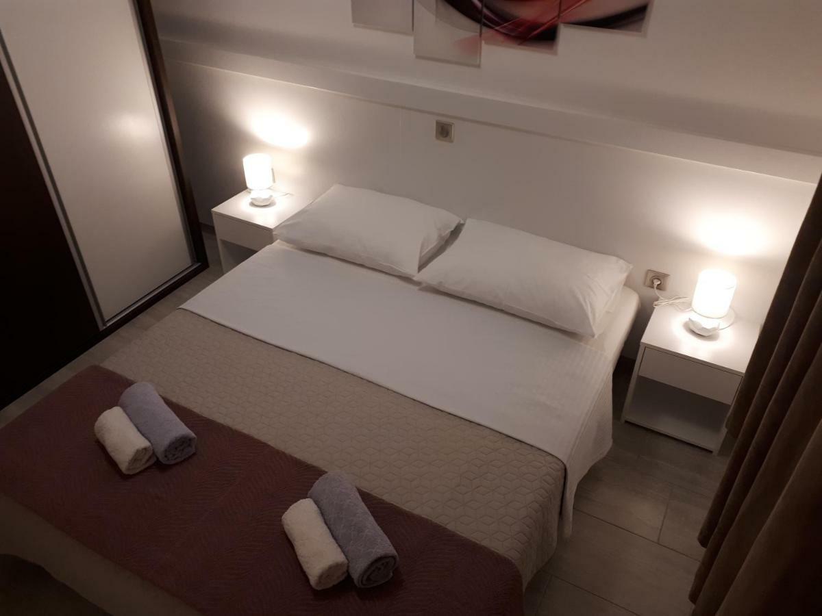 Apartments Sisevic - Comfort Apartments With Balconies And Sea View Slano Exterior foto
